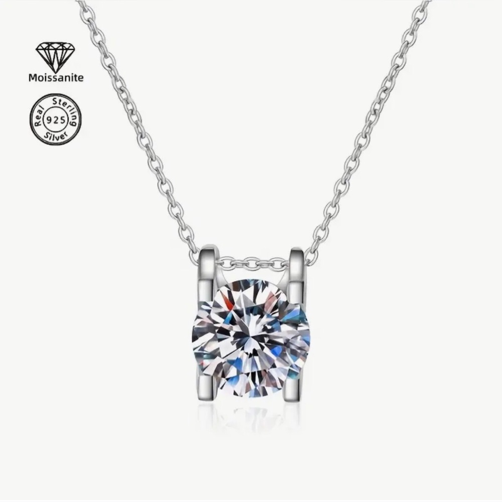 0.8 Carat Solitaire Pendant White Moissanite Diamond 925 Silver Necklace - Picture 1 of 10